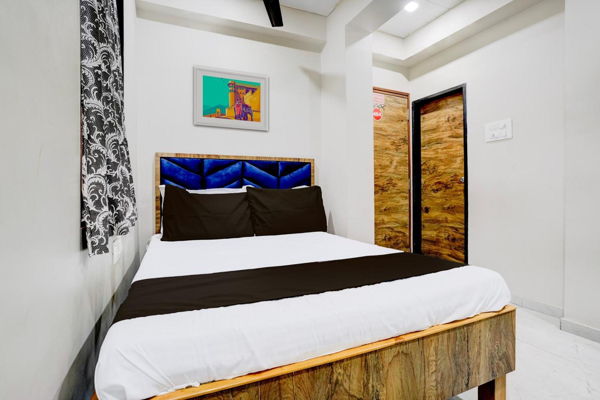 Super Hotel O Divine Fine Dine Lodging And Boarding Kalyān Exterior foto